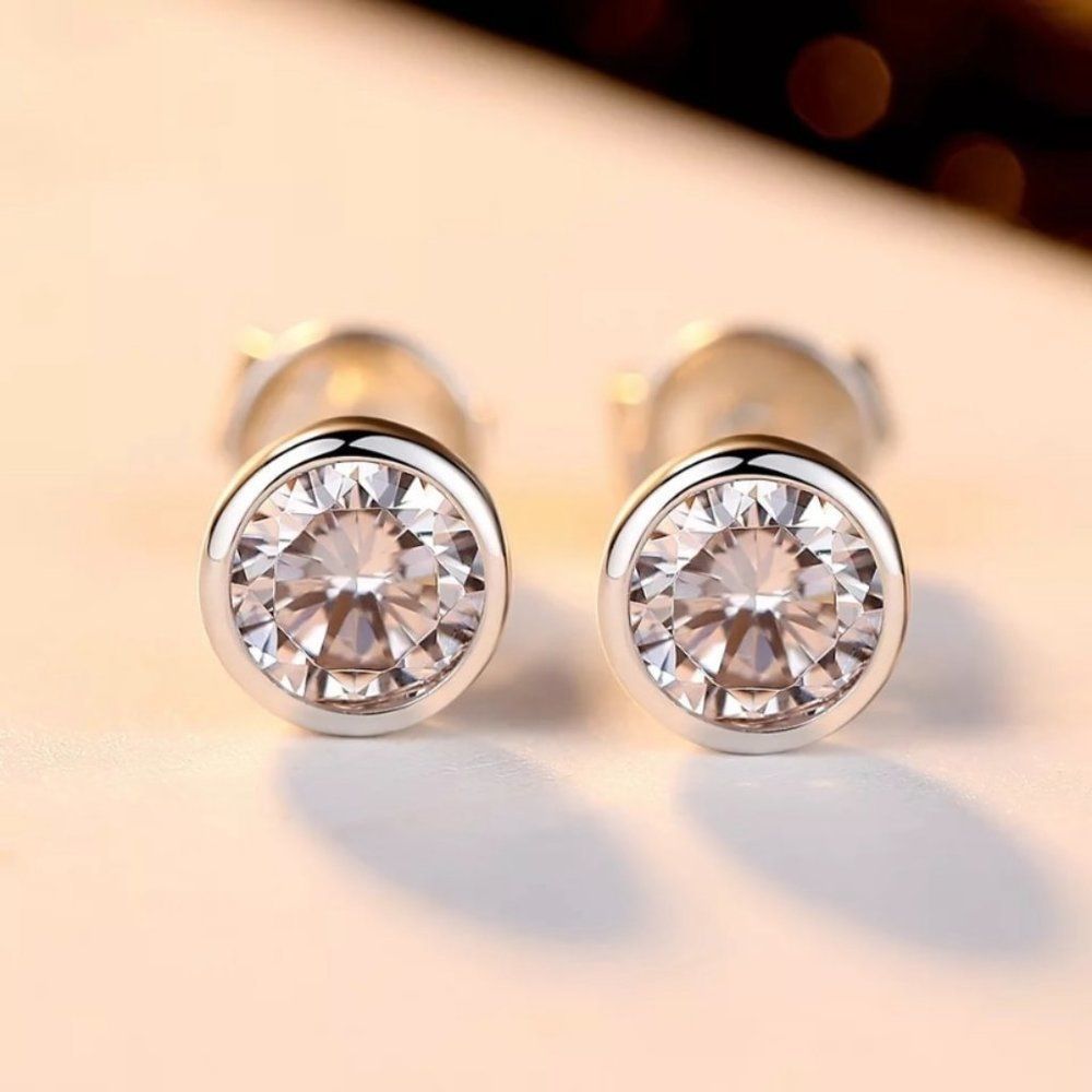 Round Austrian Crystal Stud Earrings - Picture 6 of 8